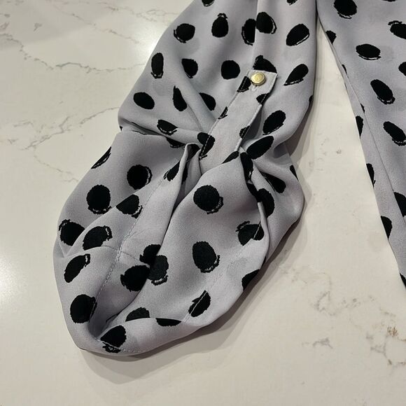 Liz Claiborne Petites White with Black Polka Dot LS Top - Picture 6 of 7